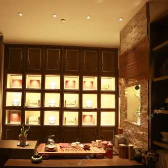 携程酒店 彩云间精品客栈 丽江人文特色店 预订 彩云间精品客栈 丽江人文特色店 价格 点评 电话 地址查询