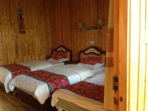 凤凰华湘苑客栈